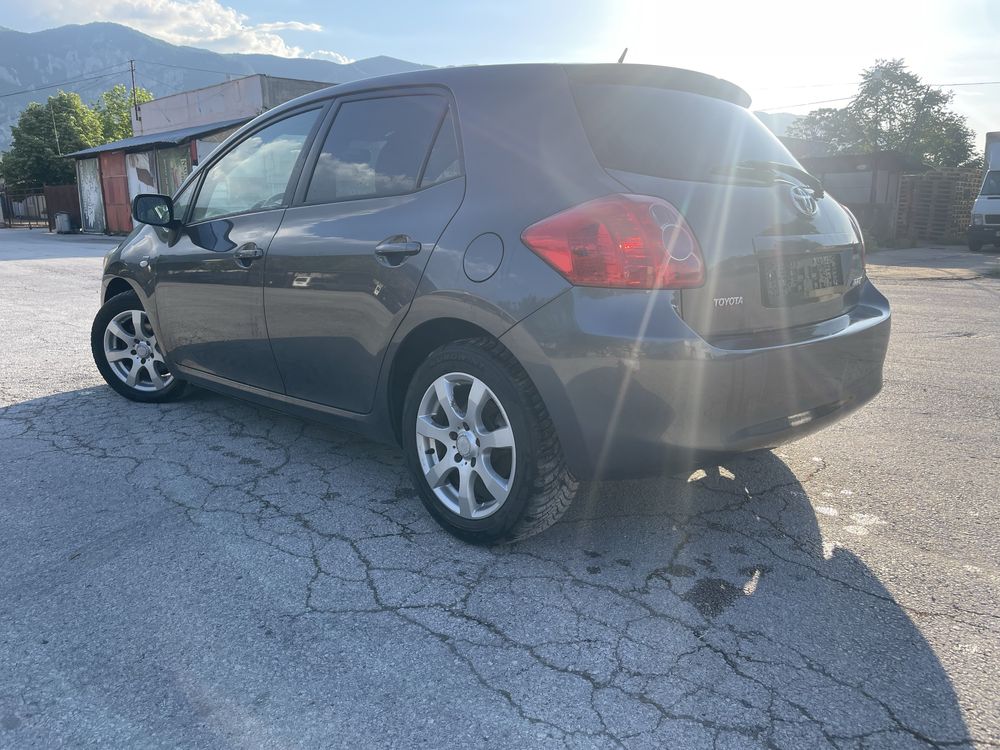 TOYOTA Auris 1.4D-4D Уникат
