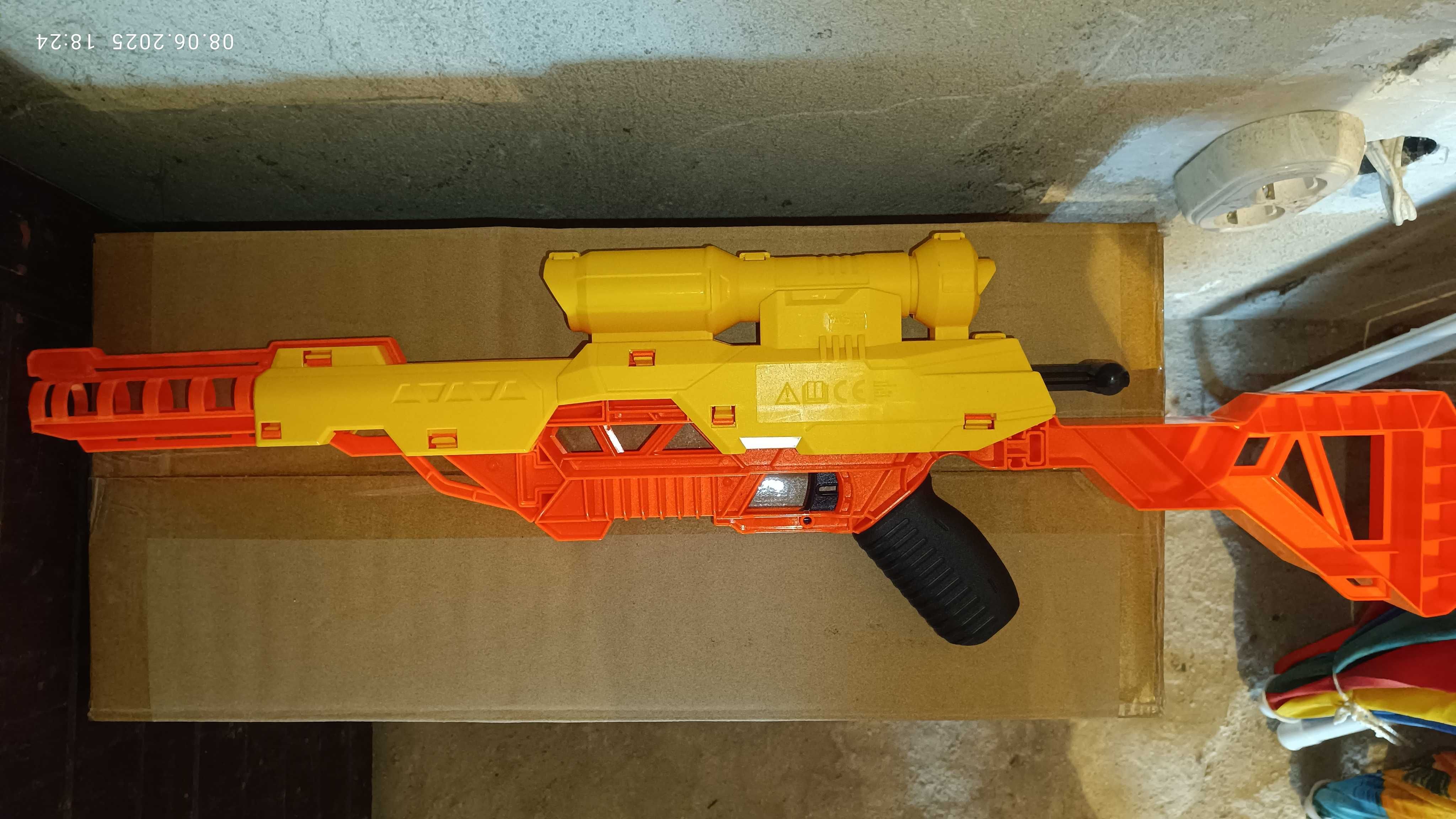 Продавам лот от 7 бр. NERF детски пушки и пистолети.