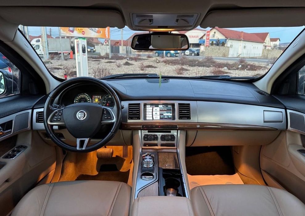 Jaguar XF, 2.2 Diesel, Culoare Cameleon