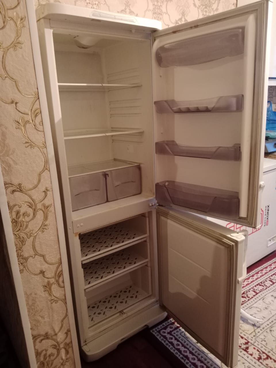 Холодильник жаксы жағдайда