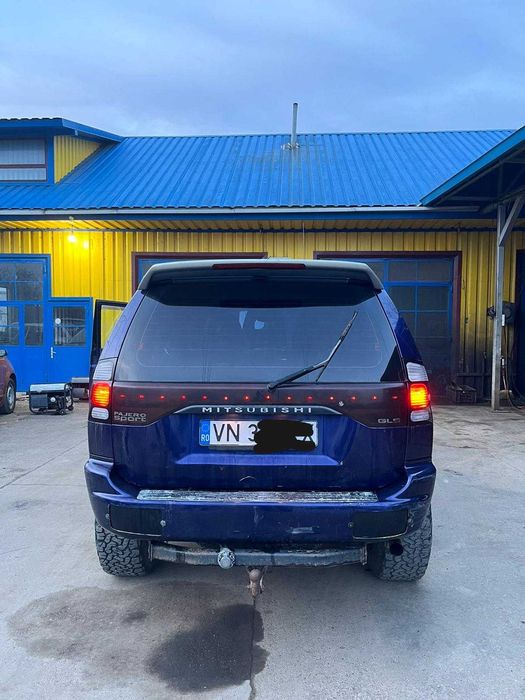 Mitsubishi pajero sport 2006