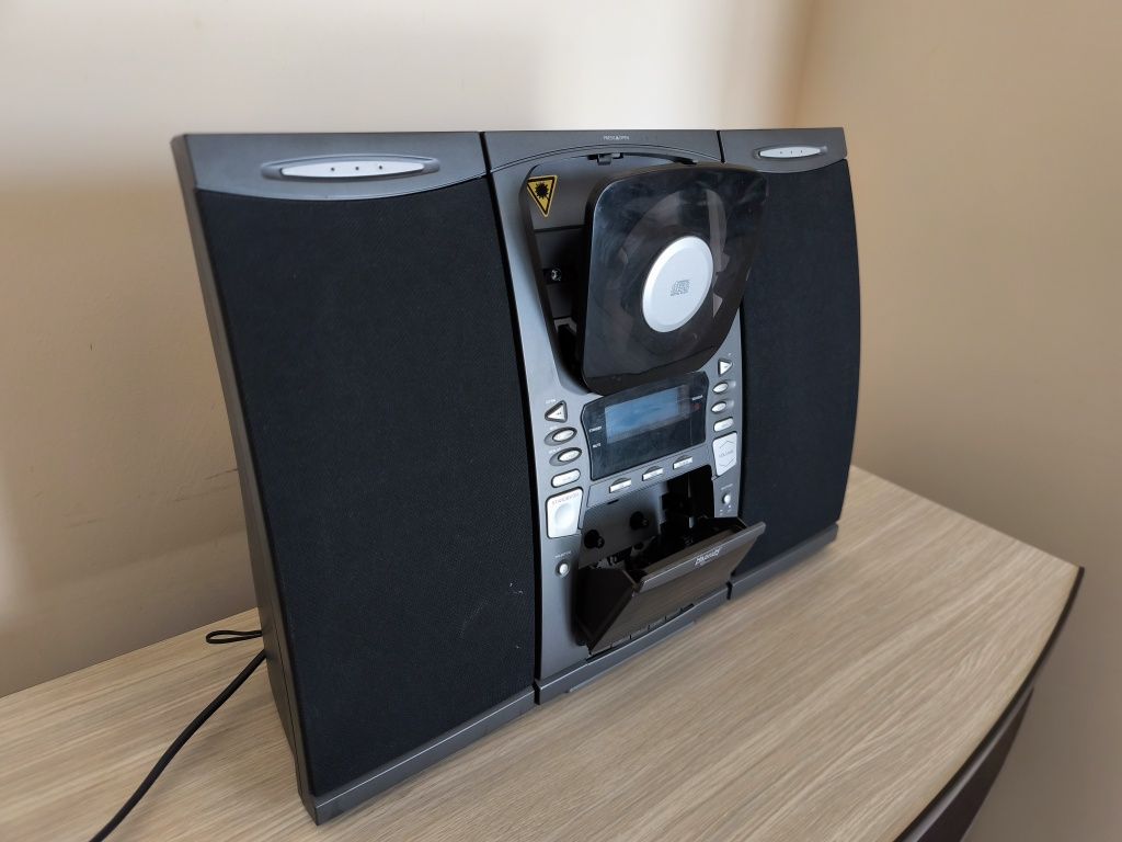 Combină muzicală radiocasetofon cu cd Magnum