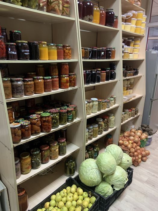 Домашние соленья, овощи, мёд, масло, грибы