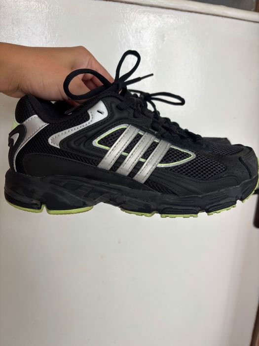 Adidas маратонки