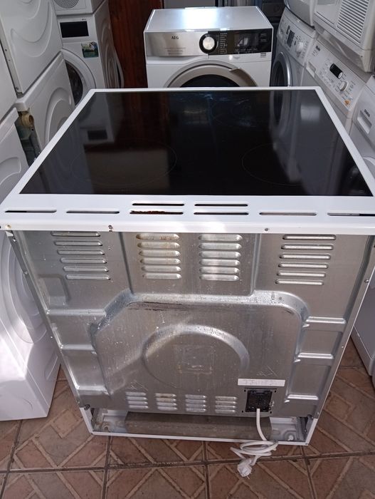 Свободно стояща печка с керамичен плот Asko 2 години Гаранция!