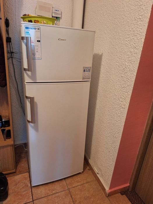 Frigider Candy/model/