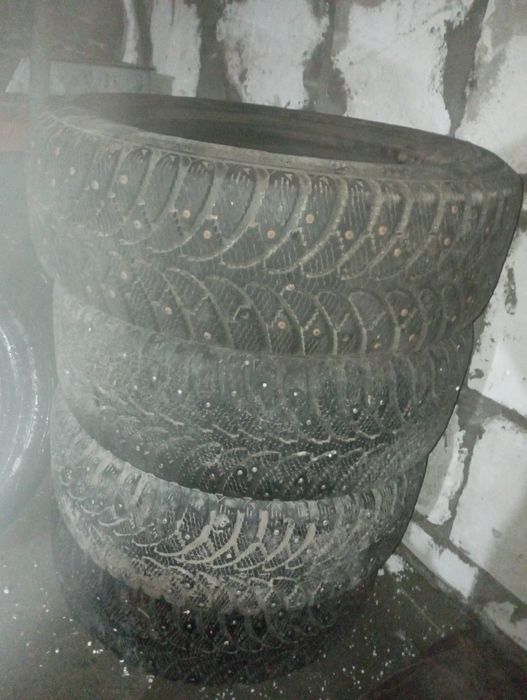 Колеса симние с шипами