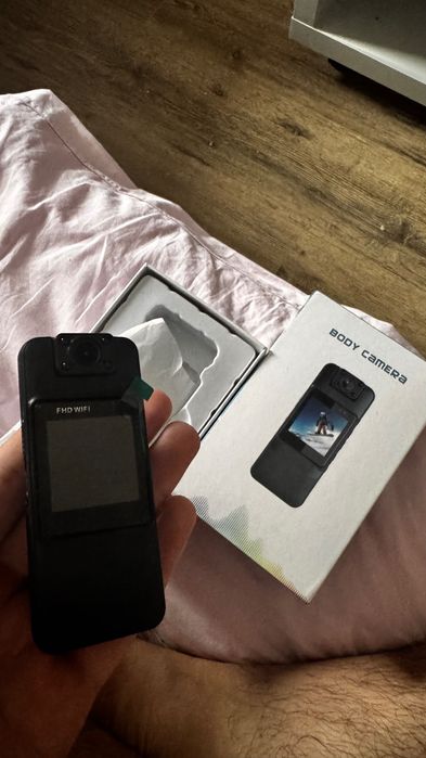 Cameră video portabilă full HD