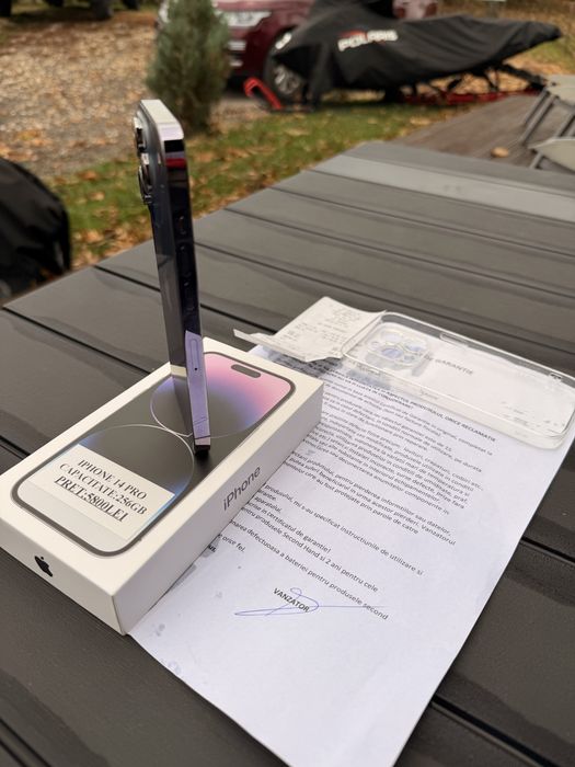 Iphone 14 PRO 256 GB  in cutie impecabi husa  noua cump de Nou