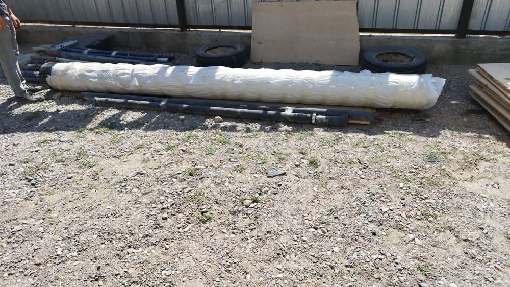 Роставен сатылады биктиги 3метр ени 3.80жағдай жақсы 3пулти бар