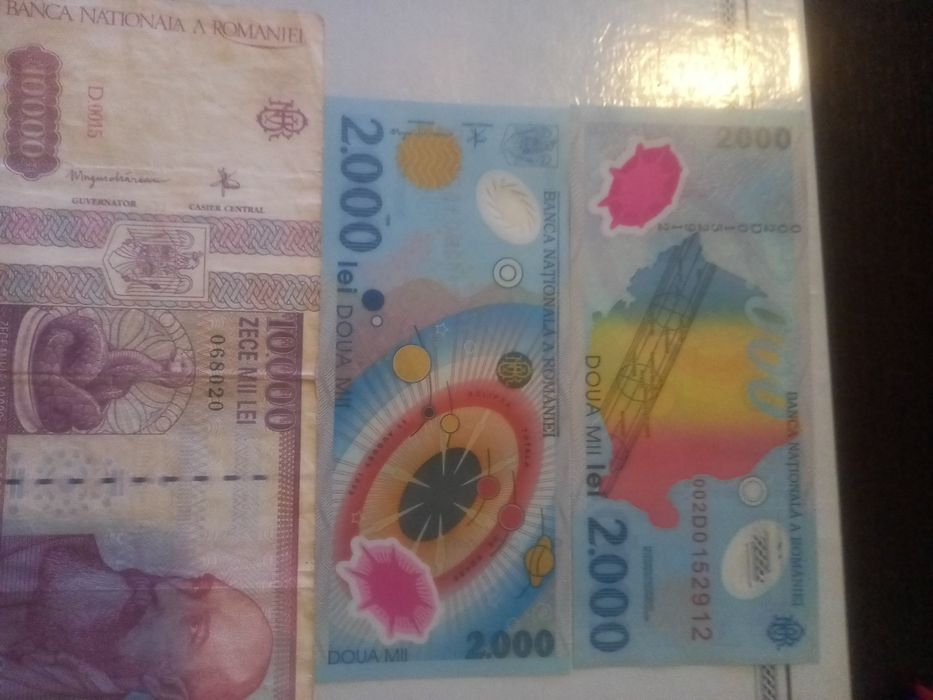 Bancnote 2000 lei cu eclipsa