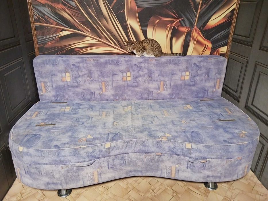 Продам диван б/у