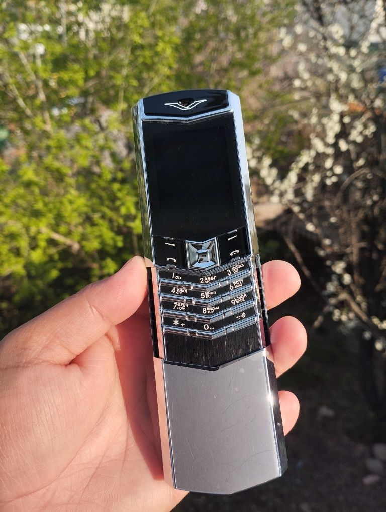 Vertu signature S модели