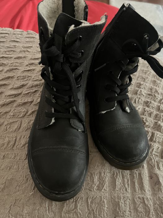 Bocanci dr martens imblaniti