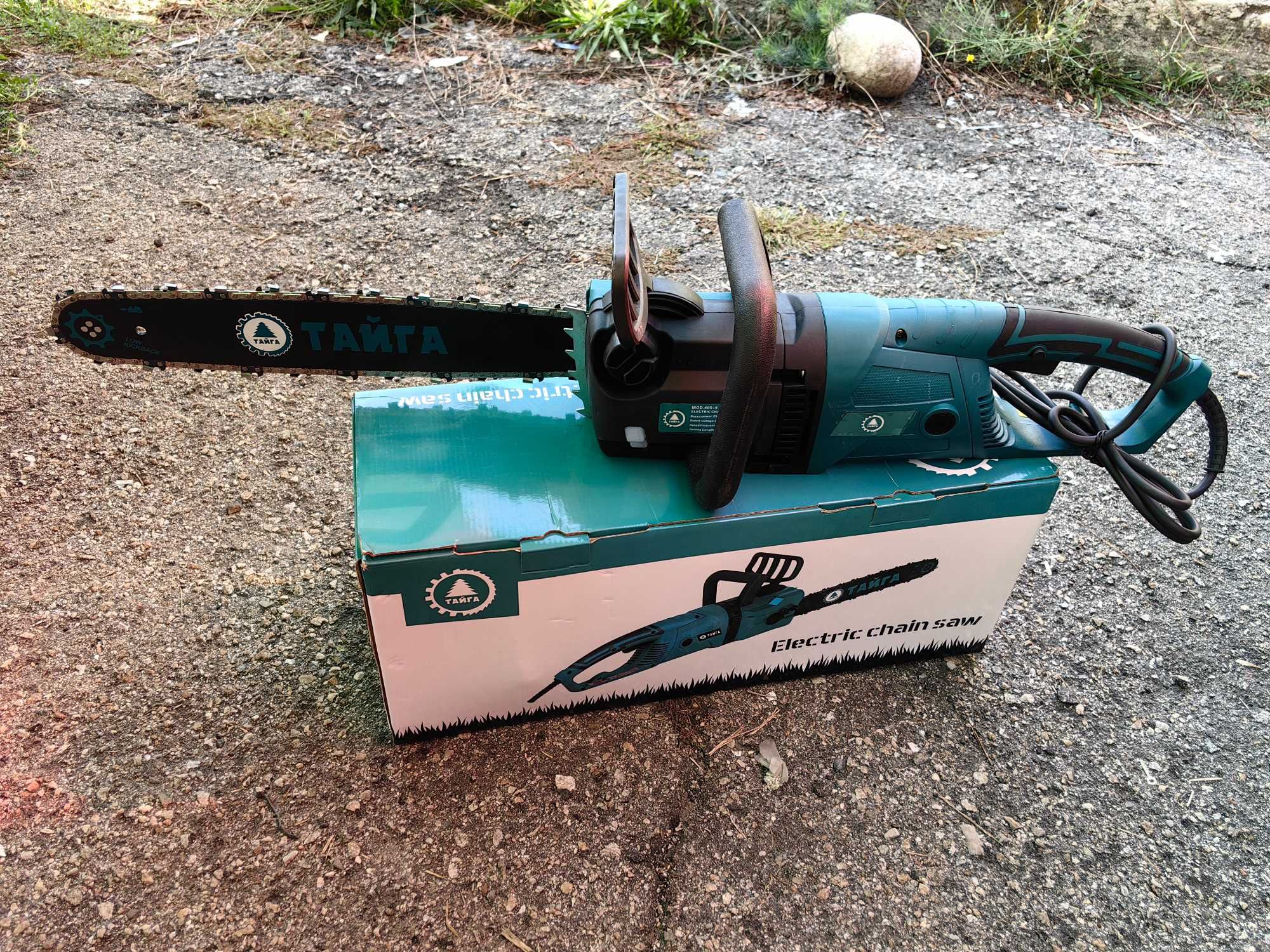 Електрическа резачка Тайга 1800/2300W