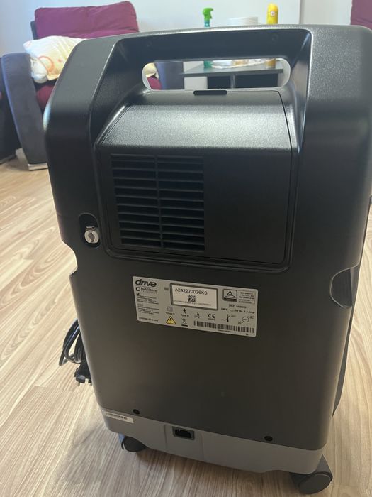 Concentrator de oxigen statiinar DeVilbiss 1025KS de 10 litri/minut, i