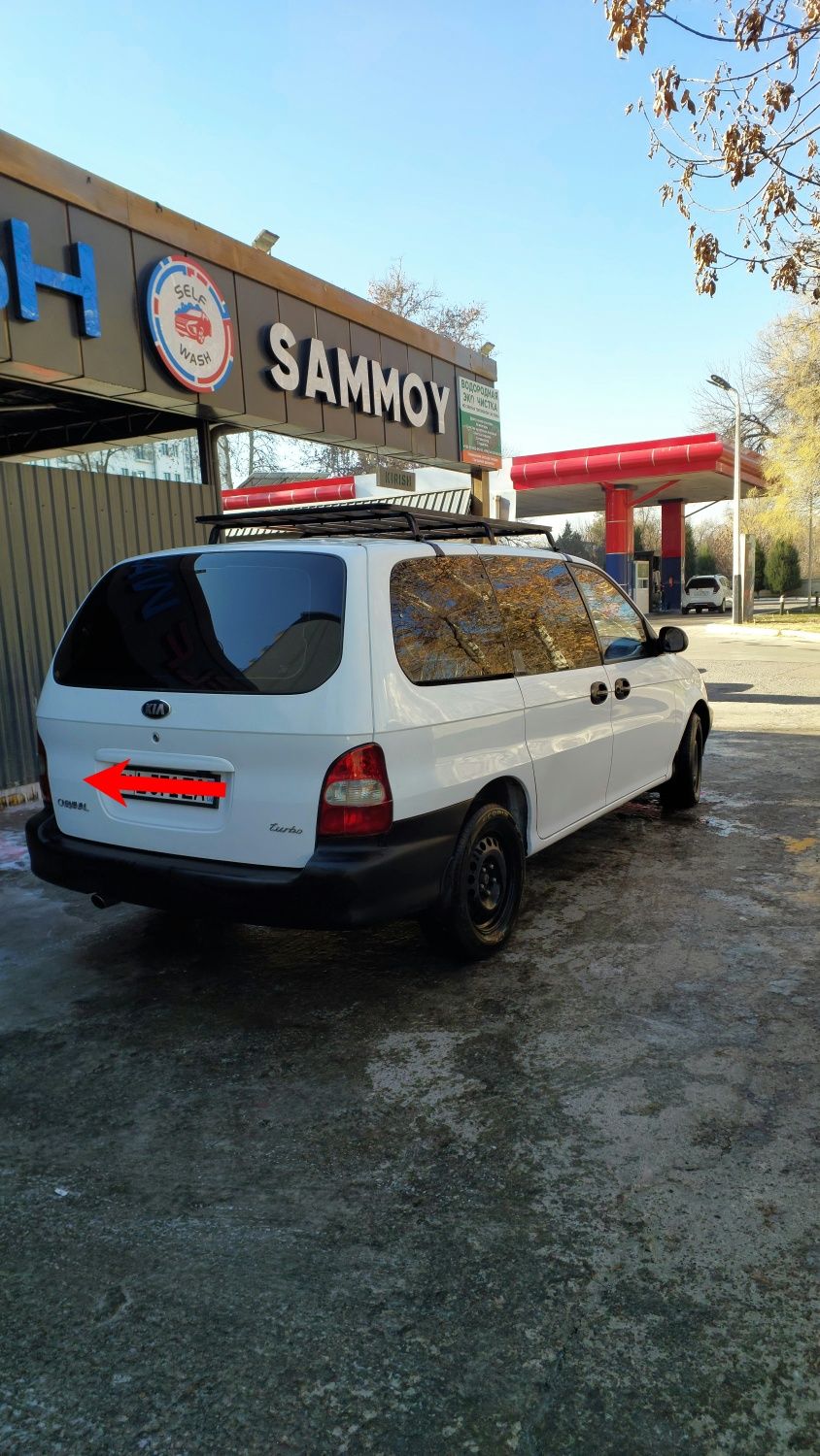 Kia Carnival sotiladi 1998-yil