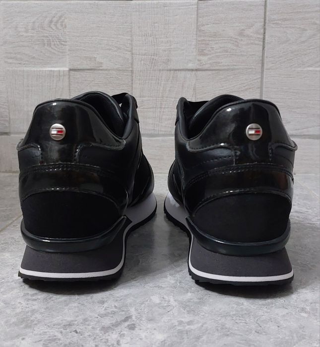 Vand adidasi Tommy Hilfiger