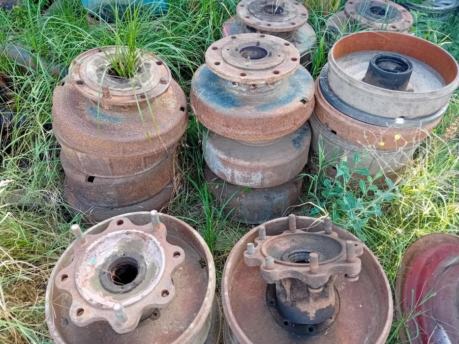 Butuci remorcă agricola