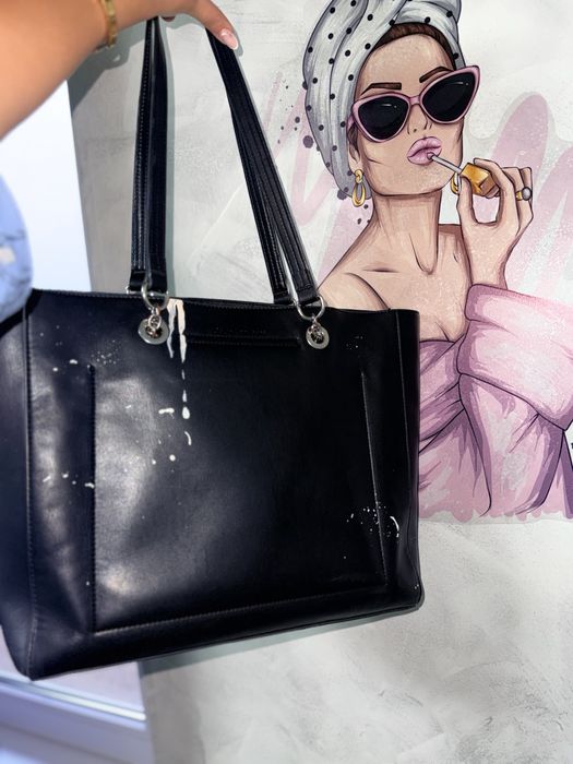 Чаната от естествена кожа CALVIN KLEIN