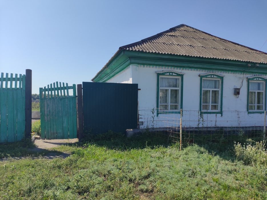 Продам дом на берегу, в селе Чернорецк