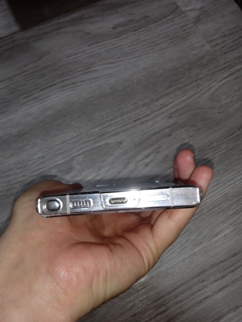 Samsung S22 ultra 12/512