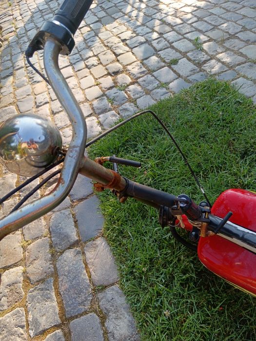 Scuter sportee electric