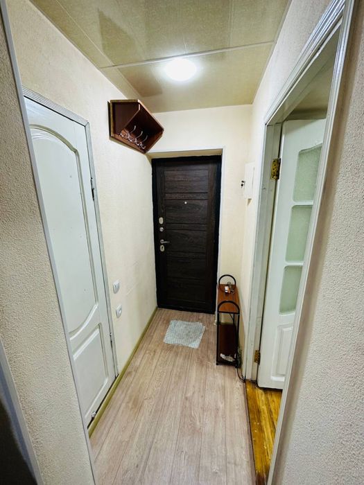 Продаётся Шота Руставели 1/3/5 30кв.м. с арендатором ( ипотеки нет )