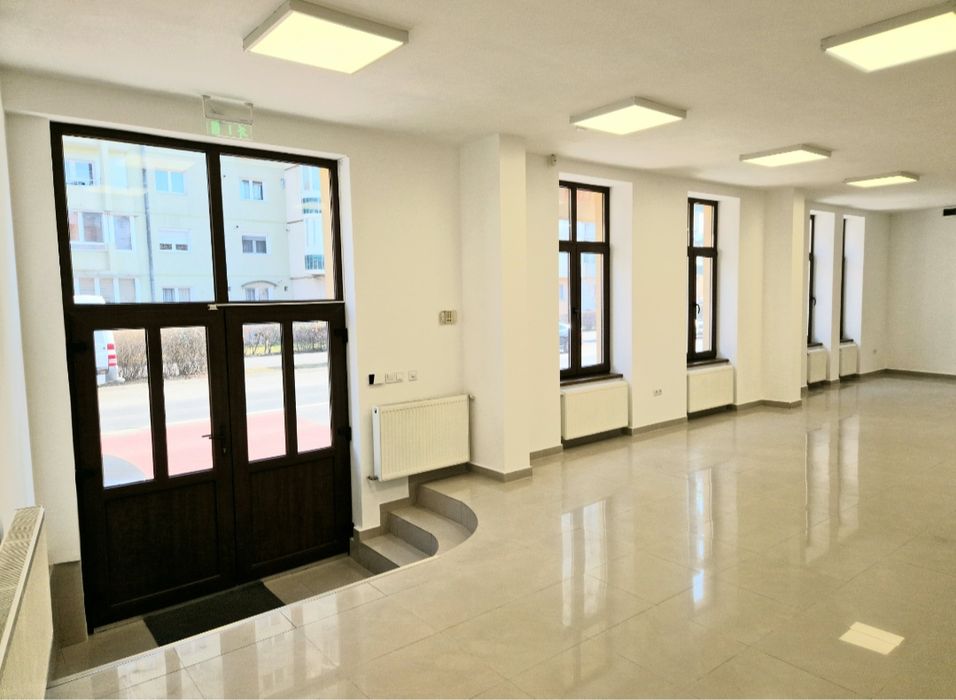 Inchiriez spatiu comercial