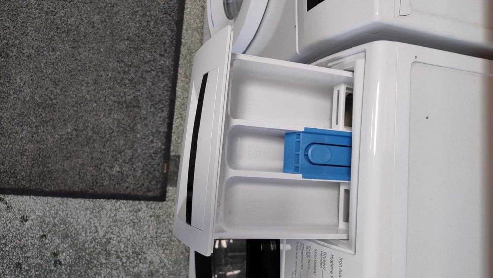 A+++ Пералня машина Bosch-Бош 8 кг 1400 об/мин Series 4 Iron Assist