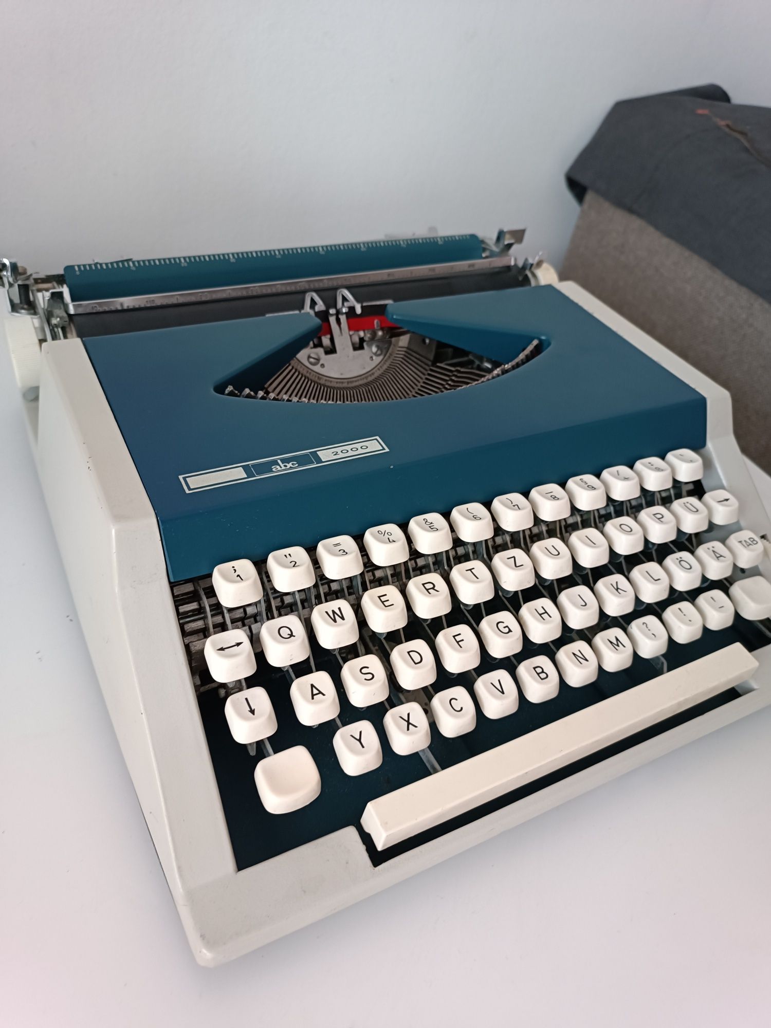 Mașina de scris mecanica ABC