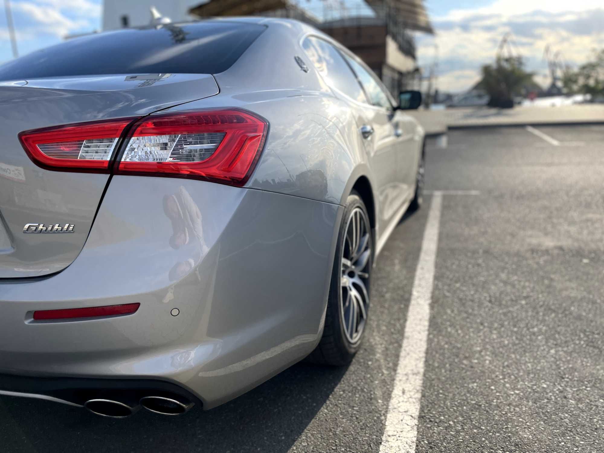 Maserati Ghibli SQ4 4x4 РЕГИСТРИРАН*КАСКО*Keyless*PANORAMA*може КРИПТО