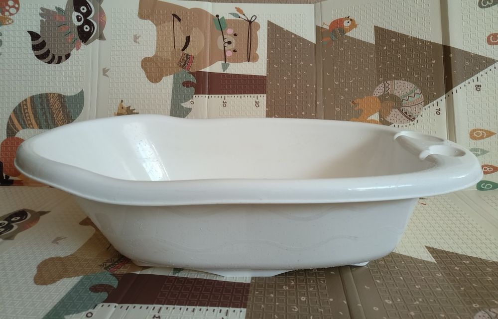 Продам детскую ванночку и стульчик для купания