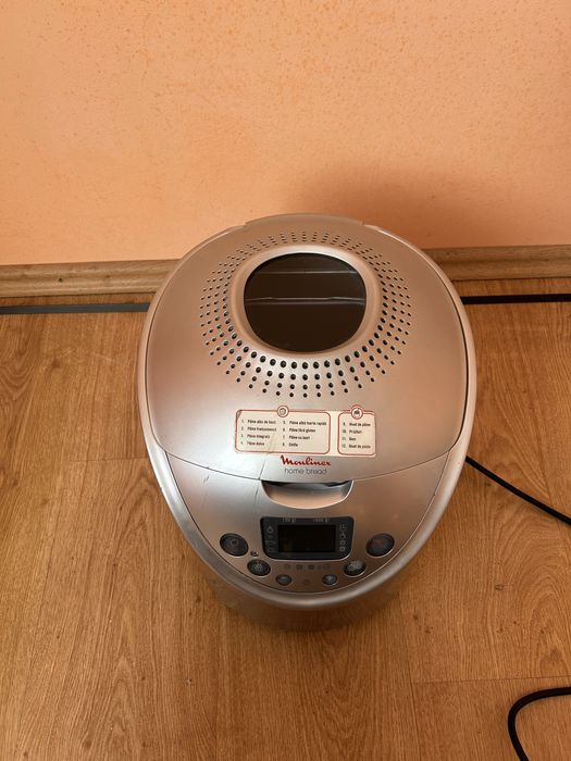 Masina de facut paine Moulinex