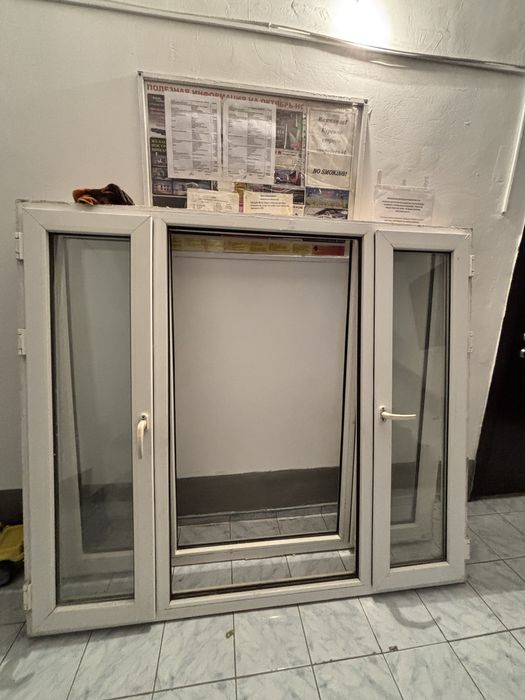 Срочно продается б/у пласт. окна 4 шт. все за 15000тг.