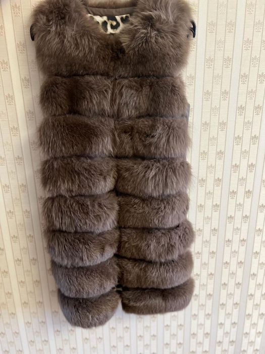 Продам меховой жилет