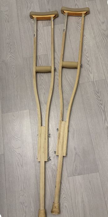 Костыли медицинские