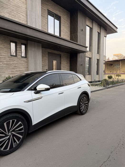 Volkswagen id 4 panarama tom