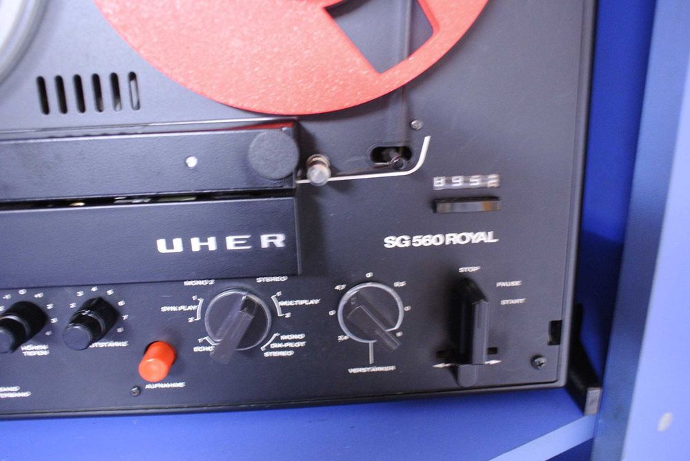 Триглав ролков магнетофон UHER SG560 ROYAL
280 лв.