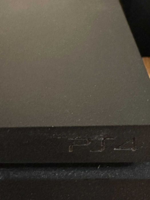 PS4 PRO 1TB Memorie