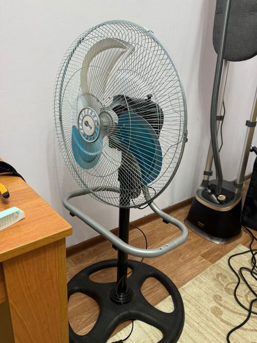 Вентилятор Samsung SL-3303 черный