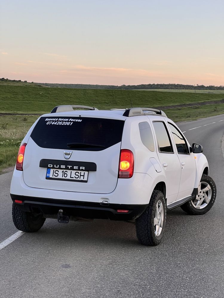 Vând Dacia Duster  1.5 diesel 4x4 2013