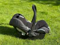 Столче за кола Maxi Cosi + основа за isofix