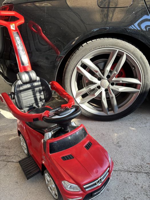 бутаща кола със родителски контрол