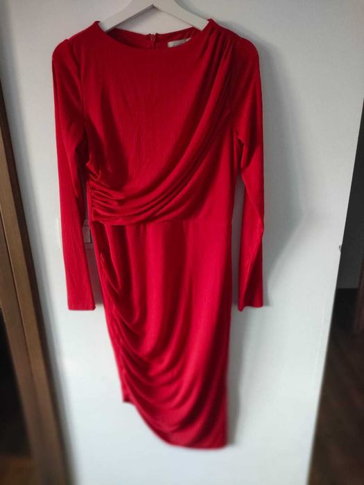 Rochie asimetrica rosie, H&m, marimea M