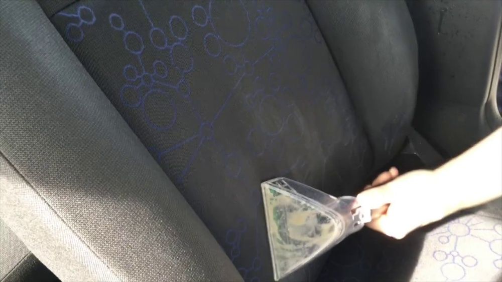 Spalare,curatare tapiterii auto, canapele, covoare la domiciliu