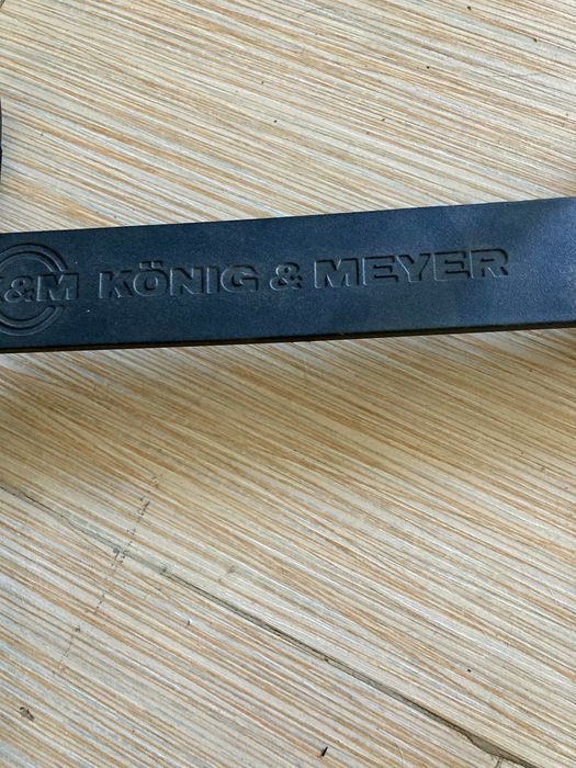 универсална стойка за китара