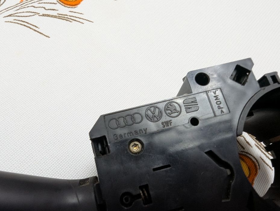 Лост за мигачи Audi VW Golf