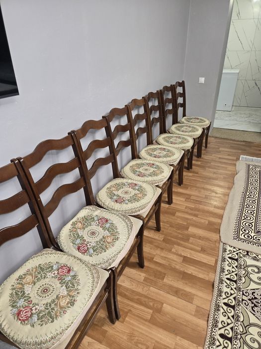 Стулья деревянные