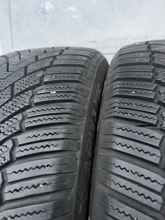 2 бр. зимни гуми 235/45/19 Arivo DOT 2322 6,8 mm